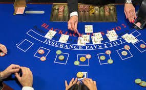 m5 totojitu platform interface showing football, live-dealer, and slot game categories