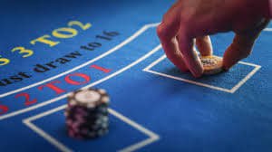 Free spin bonus round with multiplier display